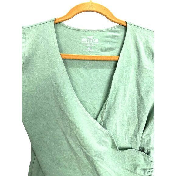 Hollister Must-Have Collection Baby Tee Jr Women’s Sz M Green Ruched Side Top - Picture 3 of 6